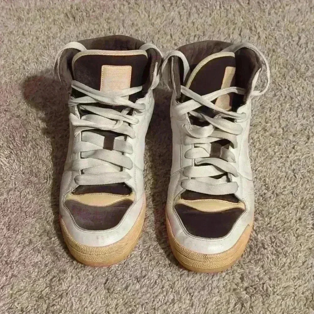 Adidas "Respect Me" shoes, white, brown and yellow, size 7 - Picture 4 of 9